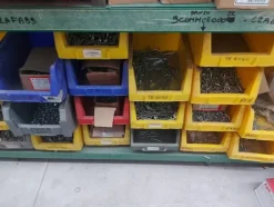 1#7959 Magazzino materie prime, semilavorati e merci