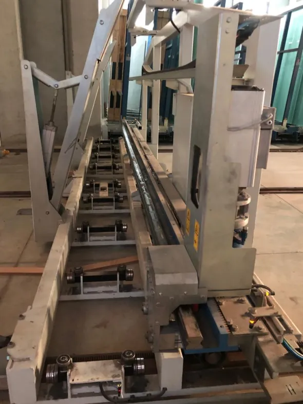 Magazzino MOVETRO con navetta