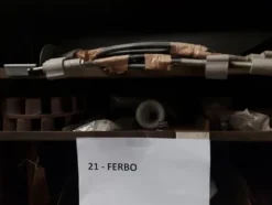 232#8002 Magazzino parti di ricambio