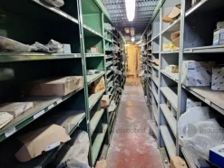 7#9630 Magazzino pezzi di ricambio