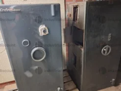 7#9630 Magazzino pezzi di ricambio