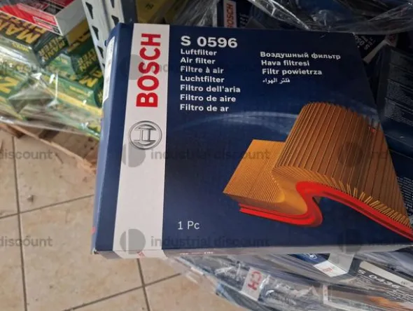 16#9370 Magazzino ricambi auto