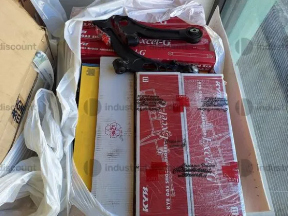 16#9370 Magazzino ricambi auto