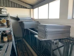 2#6948 Magazzino ricambi e scaffalature
