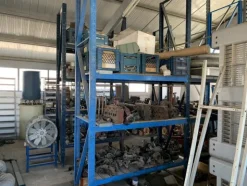 2#6948 Magazzino ricambi e scaffalature
