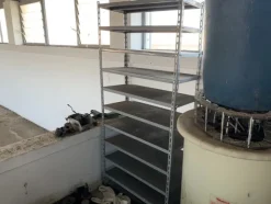 2#6948 Magazzino ricambi e scaffalature