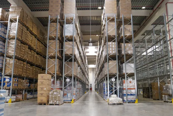 Magazzino / spazi logistici 2500 metri quadri Latina