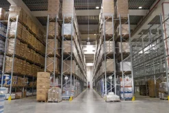 Magazzino / spazi logistici 1000 metri quadri Latina