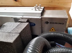 MARCATORE CODIFICATORE LASER – DOMINO (COD-6)