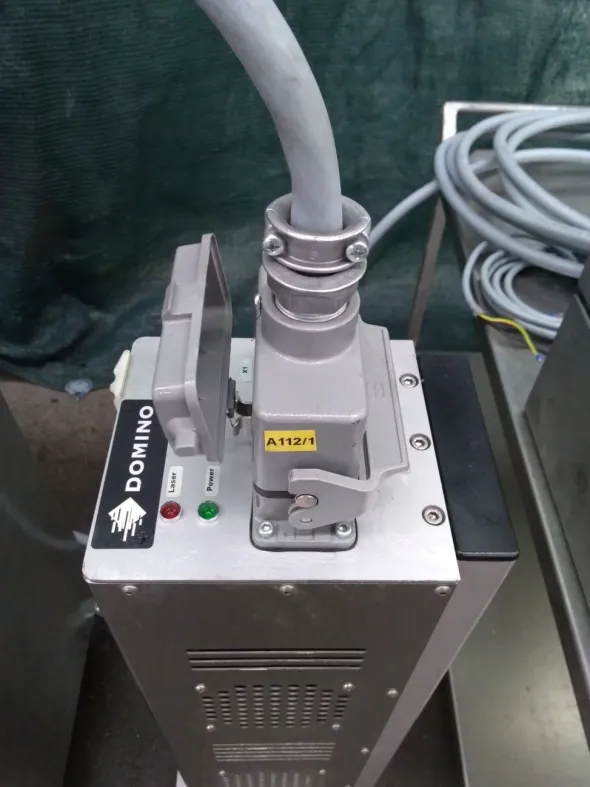 MARCATORE CODIFICATORE LASER – DOMINO (COD-4)