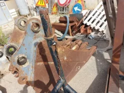 25#5562 Martellone per escavatore New Holland