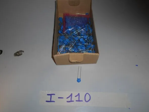 34#7585 Materiale e componentistica elettronica