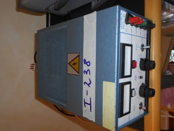 35#7585 Materiale e componentistica elettronica