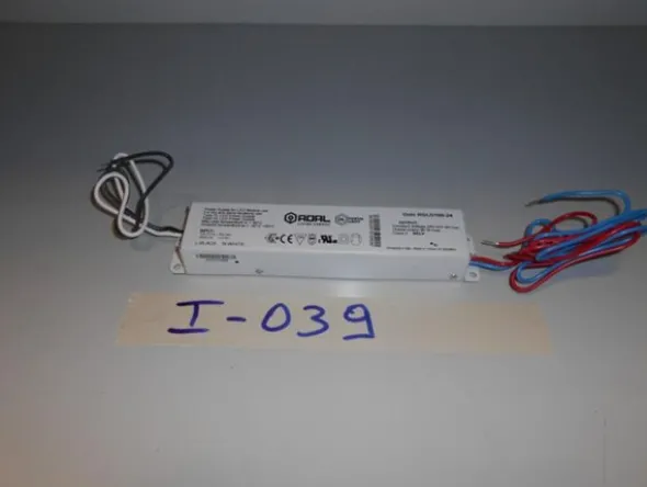 3#7585 Materiale e componentistica elettronica