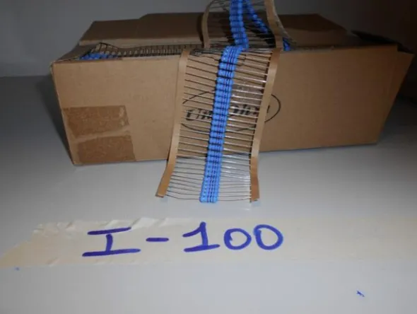 33#7585 Materiale e componentistica elettronica