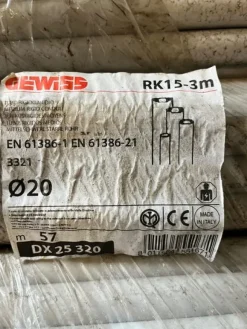 7#8355 Materiale elettrico