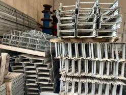 7#8355 Materiale elettrico