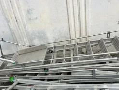 7#8355 Materiale elettrico