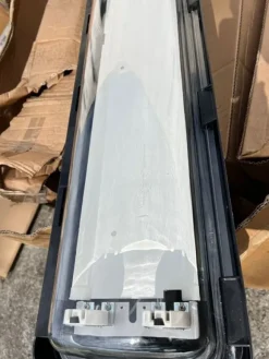 8#8355 Materiale elettrico