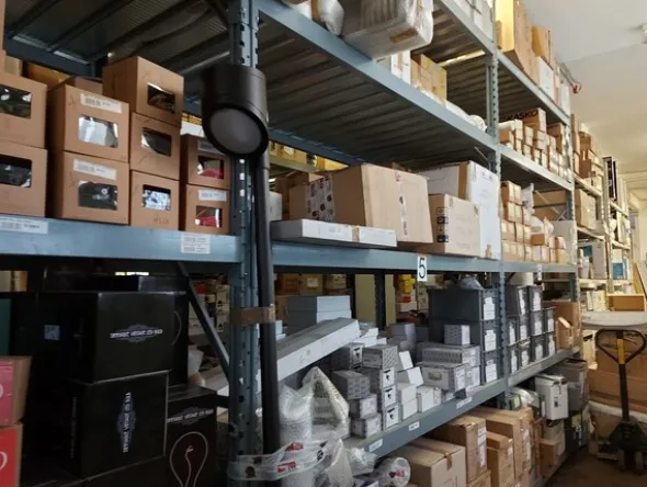 3#7287 Materiale elettrico e accessori per illuminazione