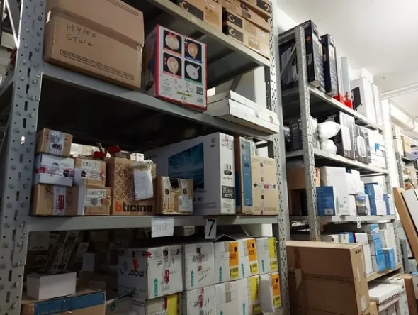 3#7287 Materiale elettrico e accessori per illuminazione