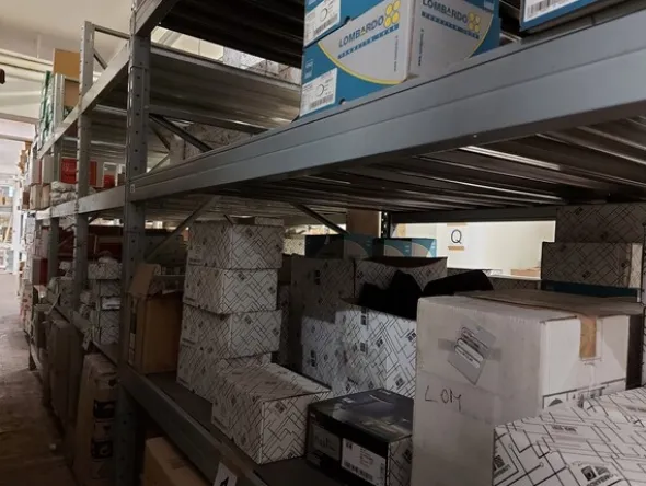3#7287 Materiale elettrico e accessori per illuminazione