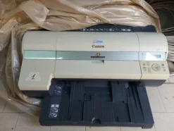 4#8021 Materiale elettrico ed informatico