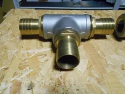 10#7585 Materiale elettrico e idraulico