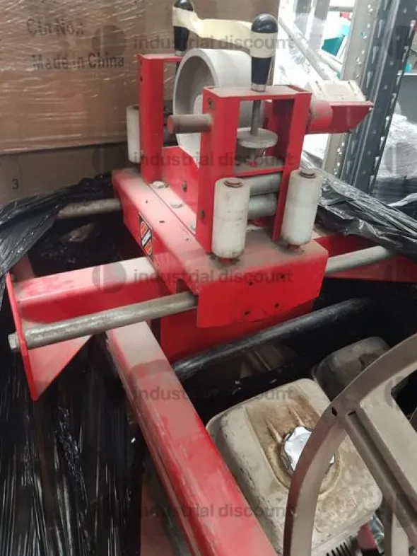3#9182 Materiale elettrico vario