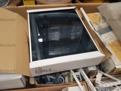 3#9182 Materiale elettrico vario