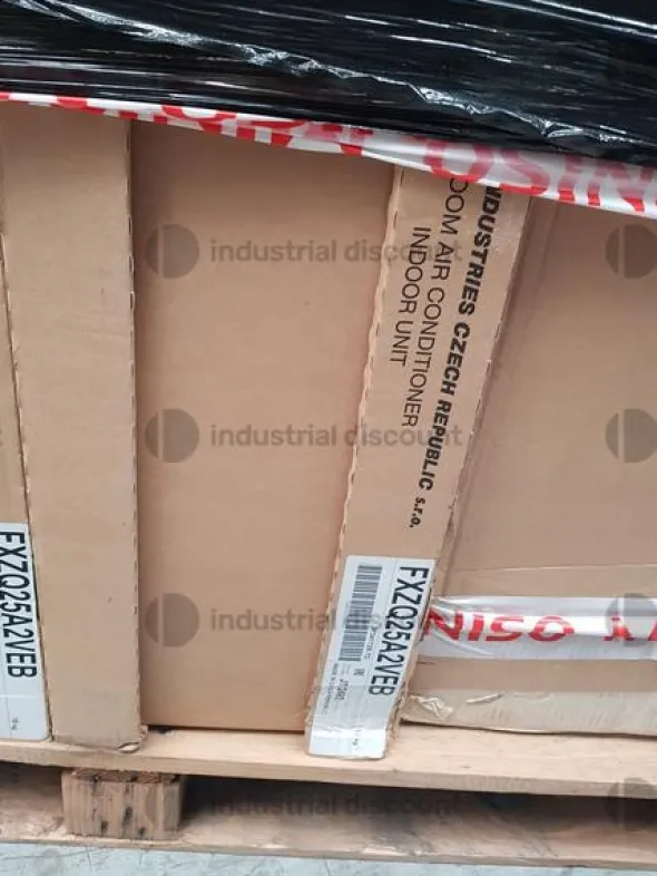 3#9182 Materiale elettrico vario