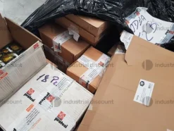 3#9182 Materiale elettrico vario