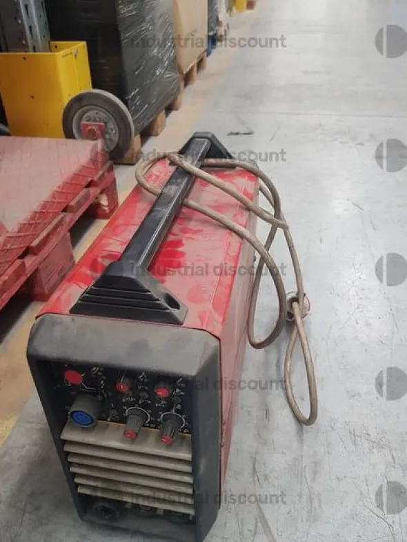 3#9182 Materiale elettrico vario