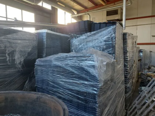 1#8360 Materiale in plastica