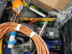 4#9182 Materiale per edilizia e varie