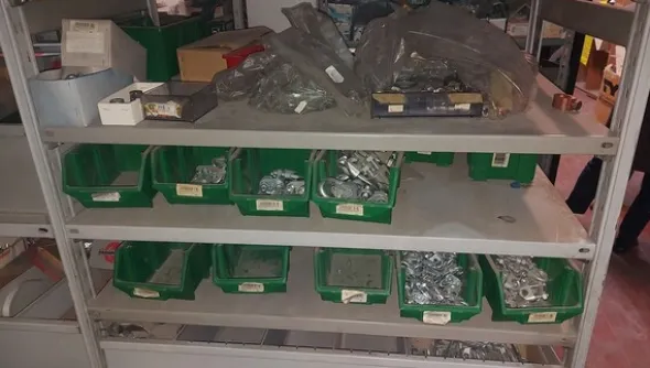 1#6812 Materiale per ferramenta
