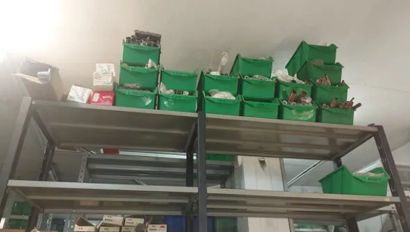 1#6812 Materiale per ferramenta
