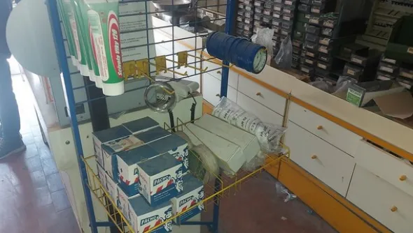 1#6812 Materiale per ferramenta