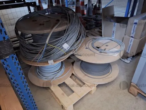 1#9504 Materiali magazzino lavori fibra ottica