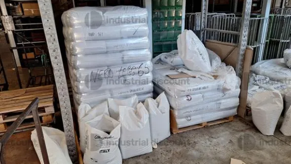 159#9909 Materie prime per stampaggio plastica