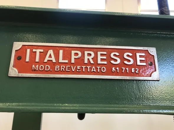 MC1025-1375Pressa a freddo Italpresse