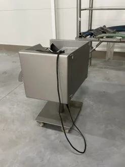 Meat Cutter
