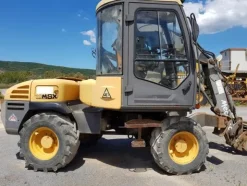25#4479 MECALAC