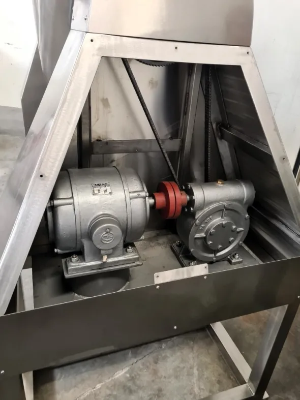 MESCOLATORE A V – MOD. 350 LT (COD. MF-PR-MES-57)