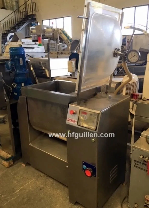 MESCOLATORE IMPASTATRICE PER CARNE SOTTOVUOTO TECMAQ