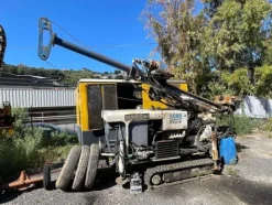 1#8293 Mezzi e attrezzatura da cantiere edile