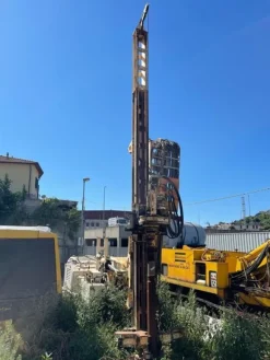 1#8293 Mezzi e attrezzatura da cantiere edile