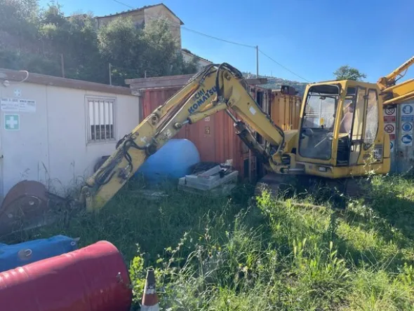 1#8293 Mezzi e attrezzatura da cantiere edile