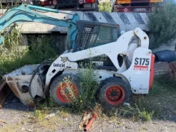 1#8293 Mezzi e attrezzatura da cantiere edile