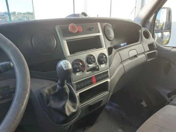 38#7528 Mini compattatore vasca Iveco